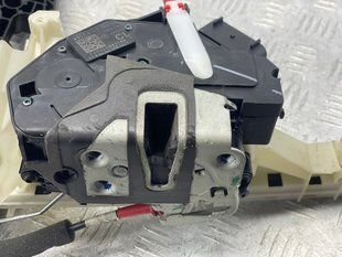 Замок передніх дверей AE8A5421813CF Ford Edge