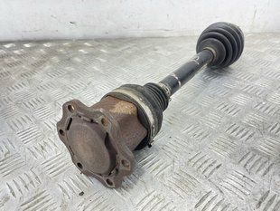 Привідний вал передній 4G0407271F Audi S6 Audi A6, Audi A7, Audi A8, Audi Q5, Audi RS7, Audi S6, Audi S7, Audi S8, Audi SQ5