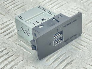 Блок USB 31407038 Volvo XC60