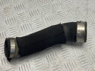 Патрубок 7P6145943 Volkswagen Touareg