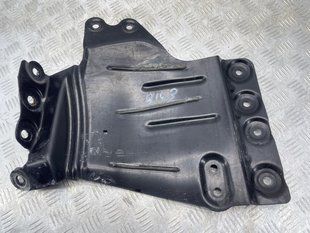 Крышка 4M0803597G Audi Q7
