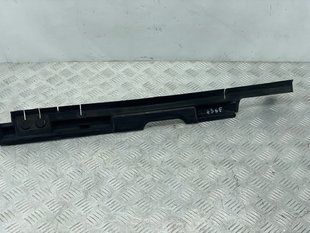 Накладка радиатора 8R0121292B Audi Q5