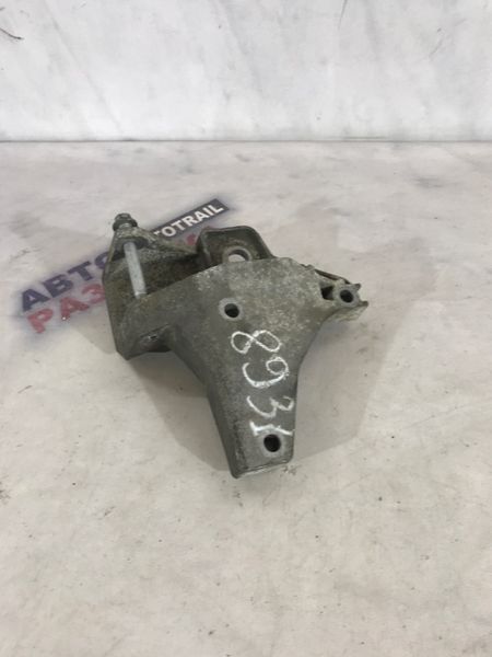 Опора / Кронштейн двигателя 6G926P096ED Volvo XC60