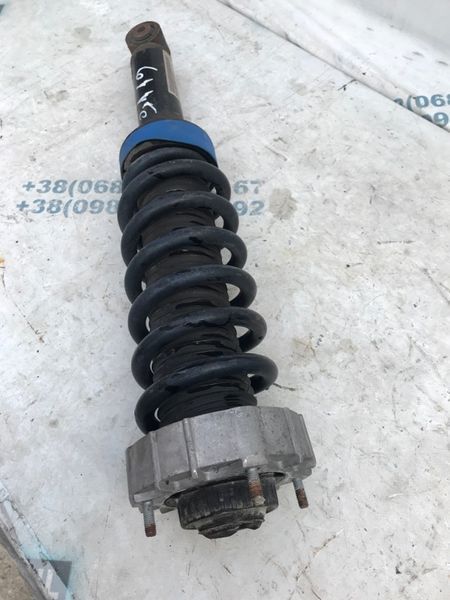 Стійка амортизатора 7L8512021da Audi Q7