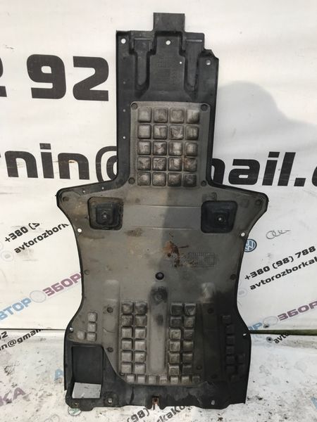 Защита / Облицовка днища 7L8825231A Audi Q7
