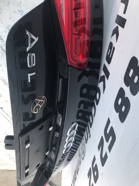 Кришка багажника 4H0827023B Audi A8