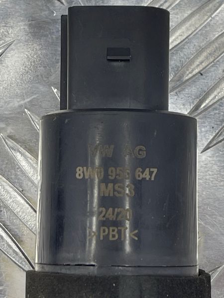 Насос омивача фар 8W0955647 Audi Q5