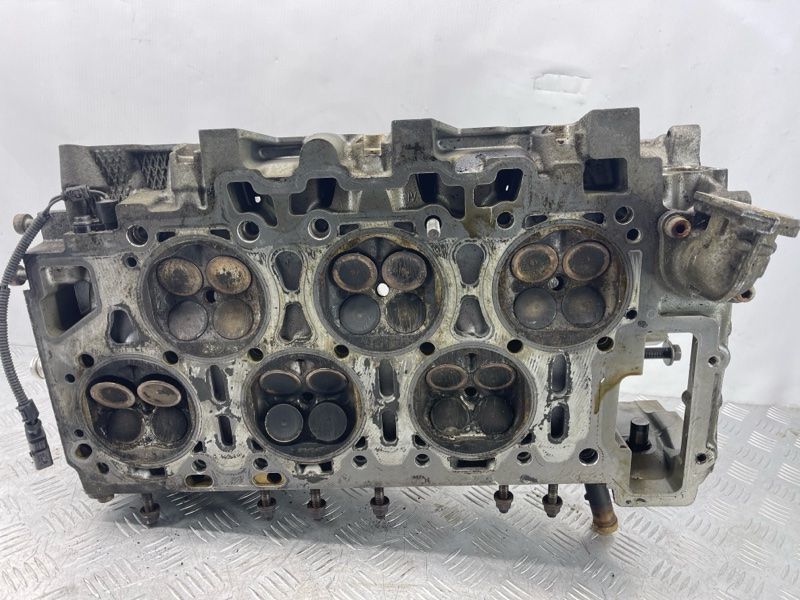 Головка блоку двигуна Volkswagen Touareg