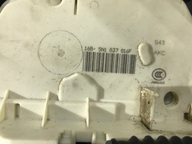 Замок дверей 5N0837017D Volkswagen Tiguan