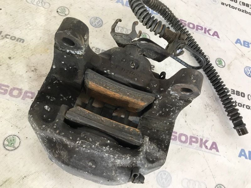 Супорт гальмівний 7L6615424L Volkswagen Touareg