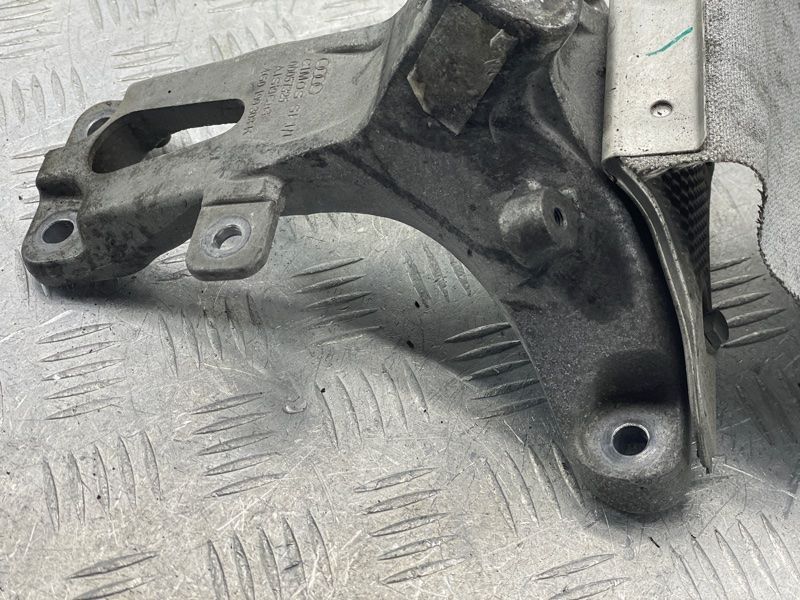 Опора / кронштейн двигуна 4G0199308K Audi Q5