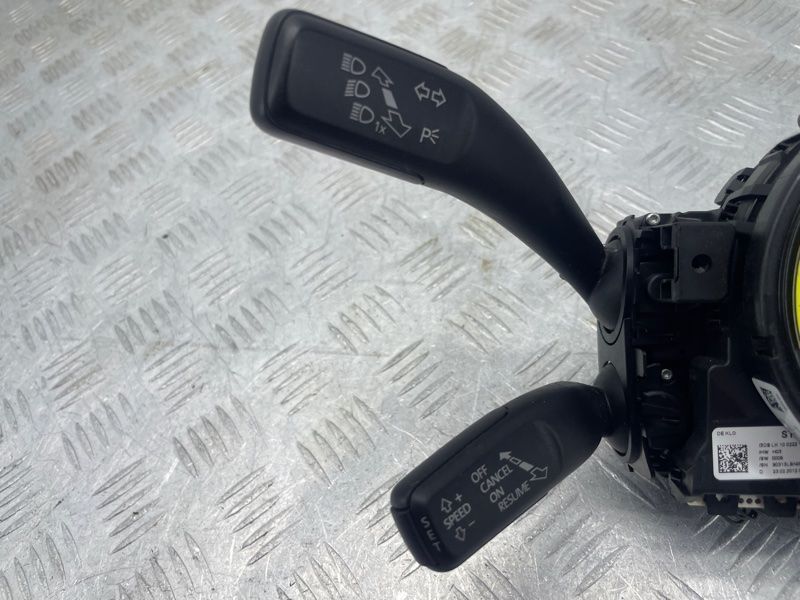 Блок подрулевых переключателей 7P6953502 Volkswagen Touareg