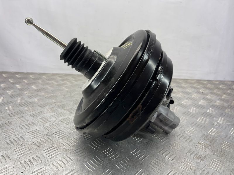 Вакуумний підсилювач гальм 7P0612105B Volkswagen Touareg