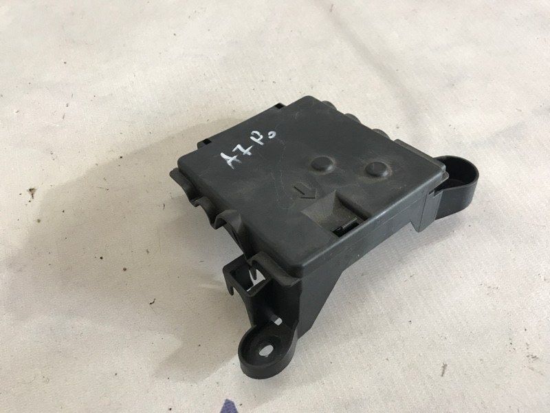 Блок распределительный 4G0937517 Audi A7