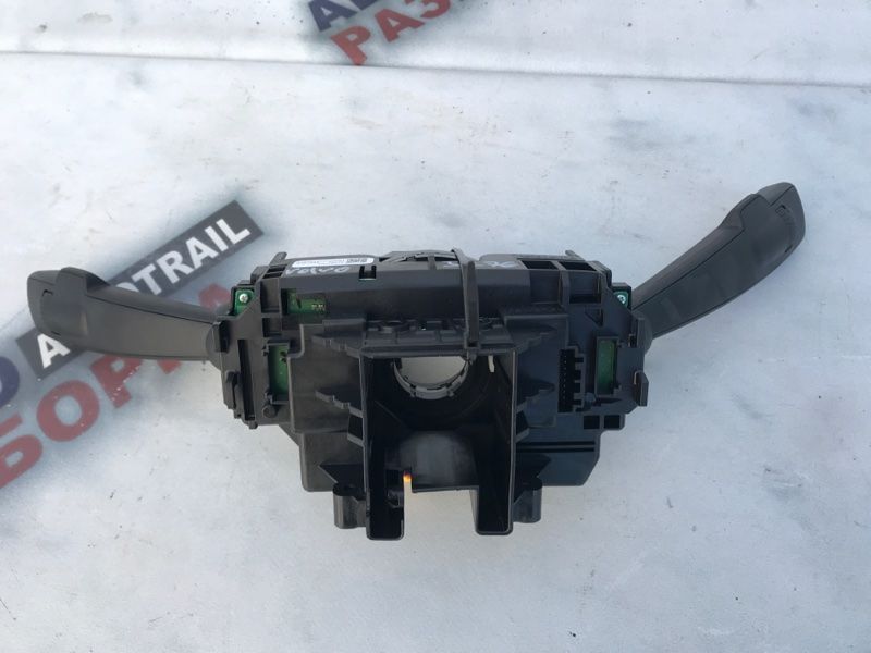 Блок подрулевых переключателей 31481765 Volvo XC60