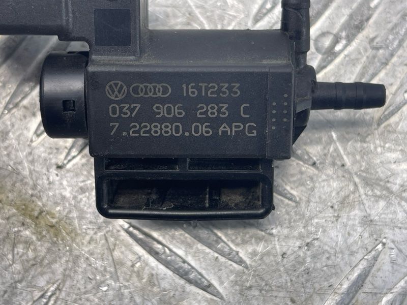 Клапан електромагнітний 037906283C Audi Q7