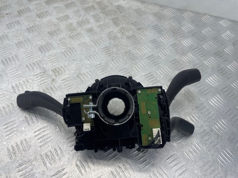 Блок подрулевых переключателей 7P6953502 Volkswagen Touareg