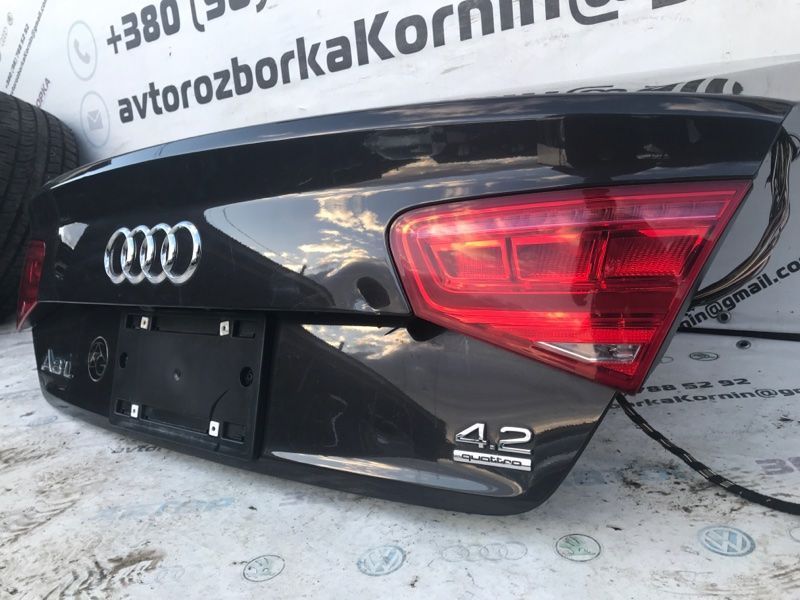 Кришка багажника 4H0827023B Audi A8