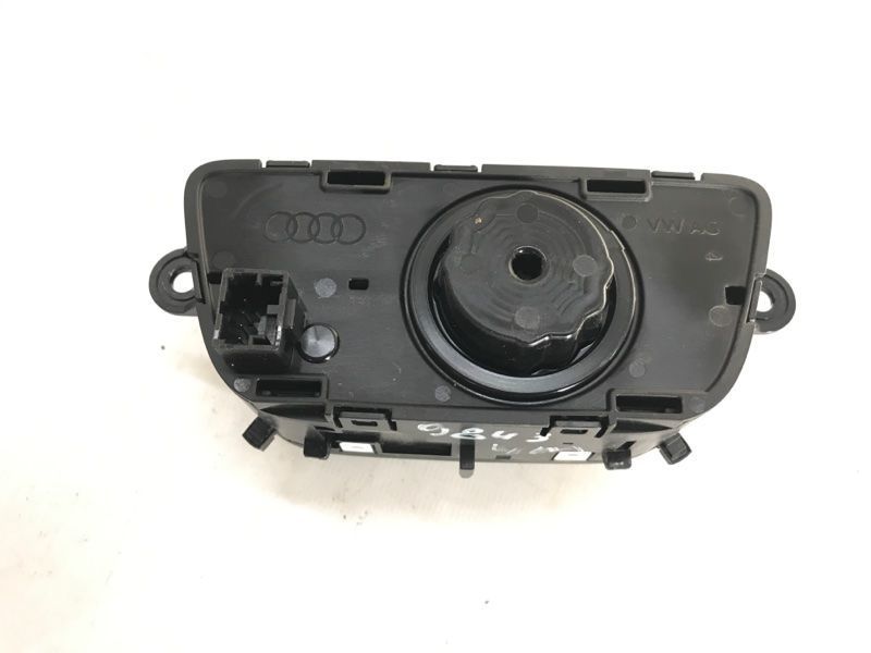 Перемикач світла фар 4M0941531AH Audi Q7