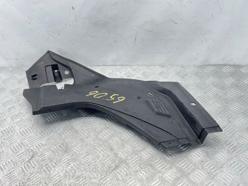 Накладка фари 4M0805286A Audi Q7