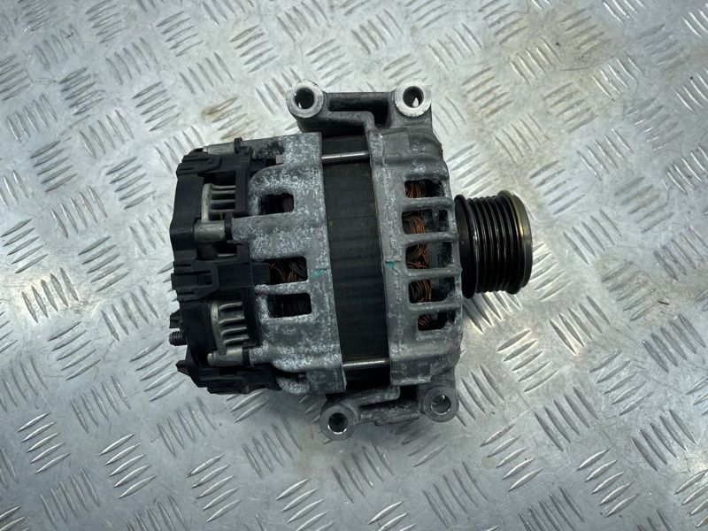 Генератор 06K903023D Volkswagen Tiguan