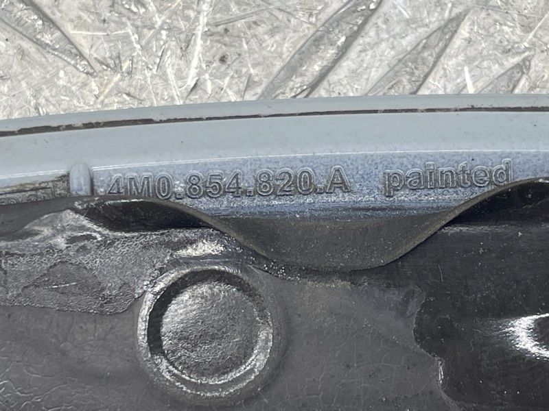 Накладка дверей 4M0854820A Audi Q7