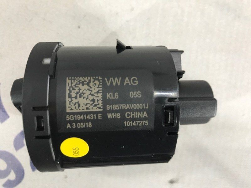 Перемикач світла фар 5G1941431E Volkswagen Jetta