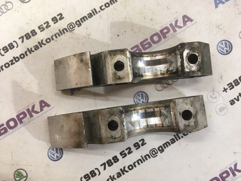 Кронштейн, крепление рамка, держатель 7L0411063B Audi Q7