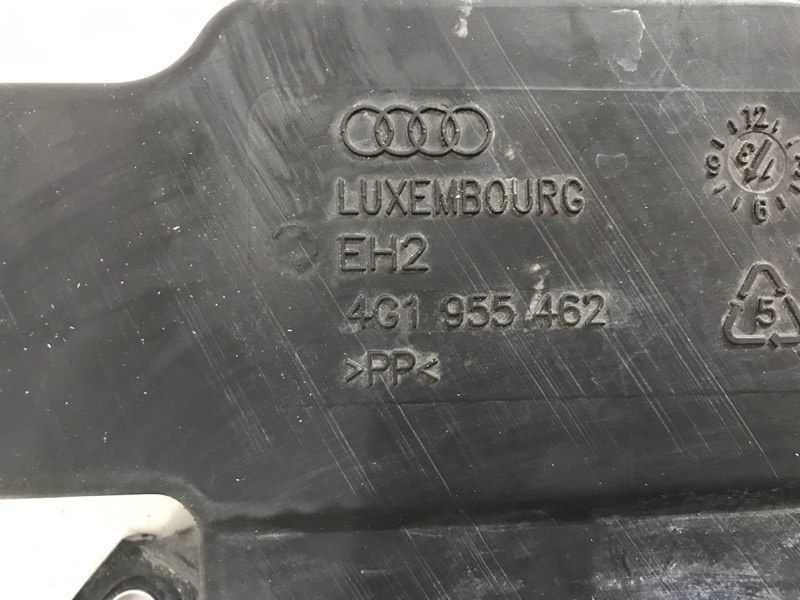 Заливная горловина бачка стеклоомывателя 4G1955462 Audi A6