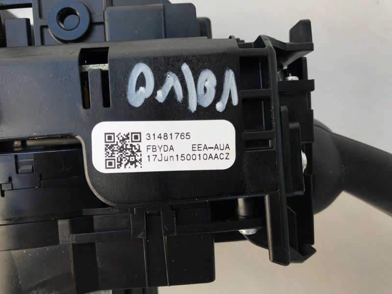 Блок подрулевых переключателей 31481765 Volvo XC60