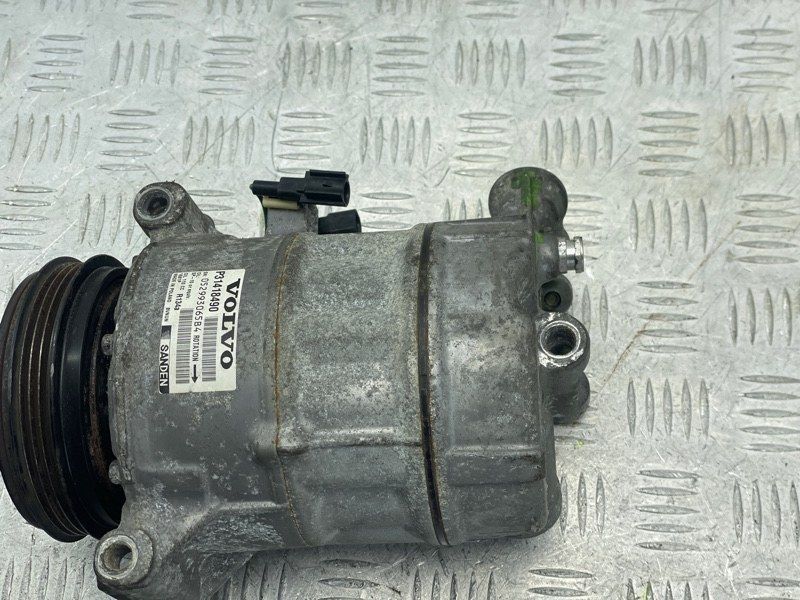 Компресор кондиціонера 31418490 Volvo XC60