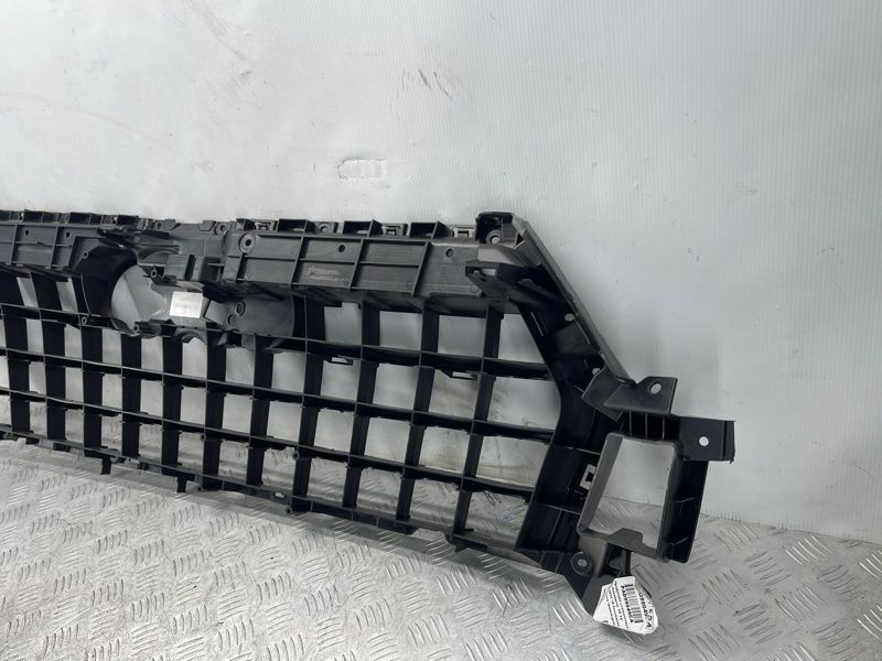 Каркас решетки радиатора 4M0807233C Audi Q7