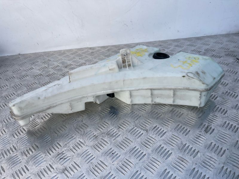 Бачок омывателя стекла 4M0955453D Audi Q7