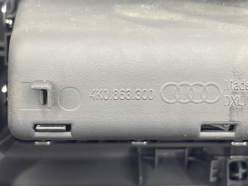 Накладка центральной консоли 4K0863440A Audi A6