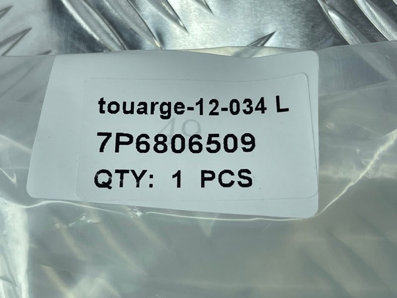 Кронштейн / Крепление фары 7P6806509 Volkswagen Touareg