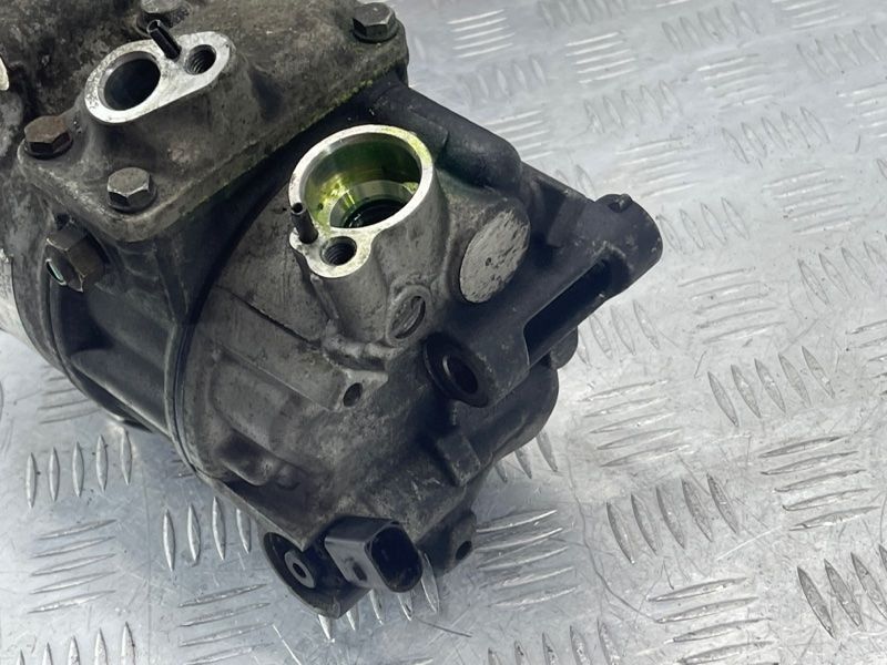 Компресор кондиціонера 1K0820859F Volkswagen Passat