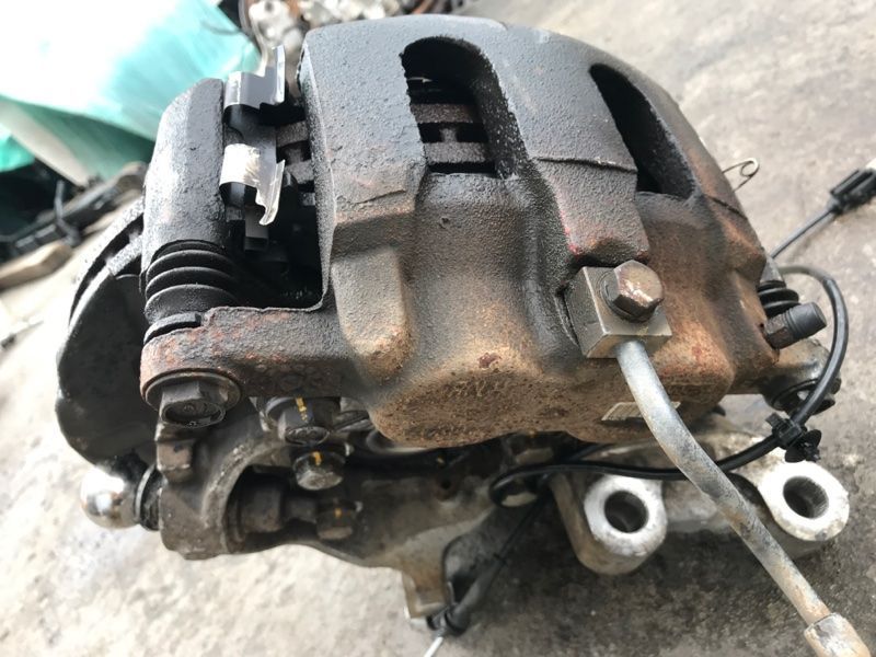 Супорт гальмівний DG1Z2B120E Ford Flex