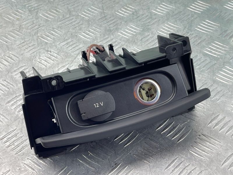 Накладка розетки 4G0919565 Audi A6