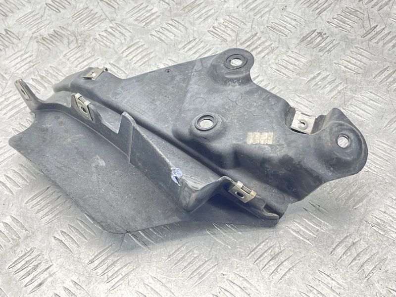 Спойлер колесной акри / Брызговик 4M0854815E Audi Q7