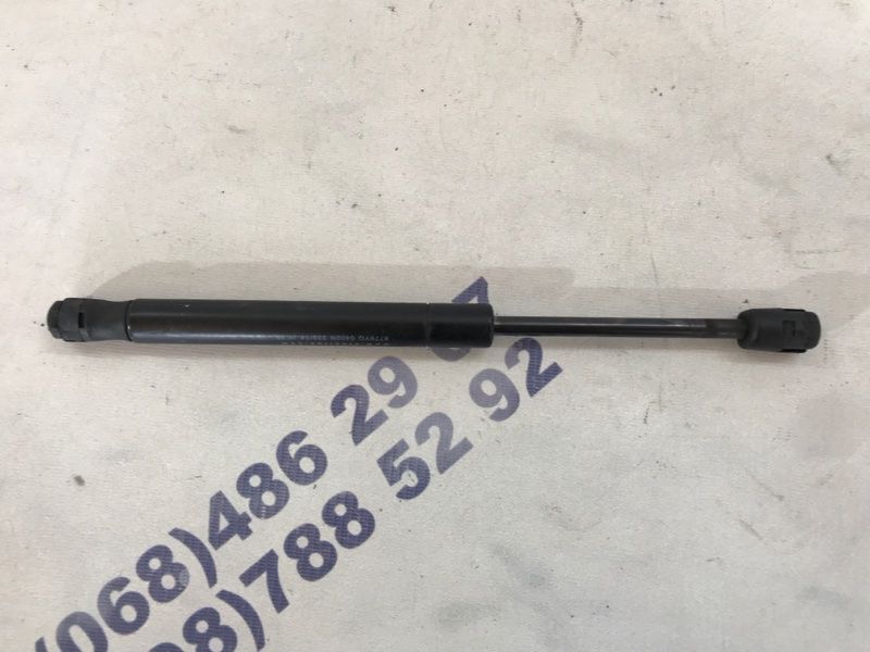 Газовий упор капота 30784935 Volvo XC60
