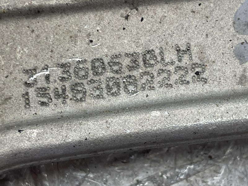 Рычаг передний верхний 31360630 Volvo XC90