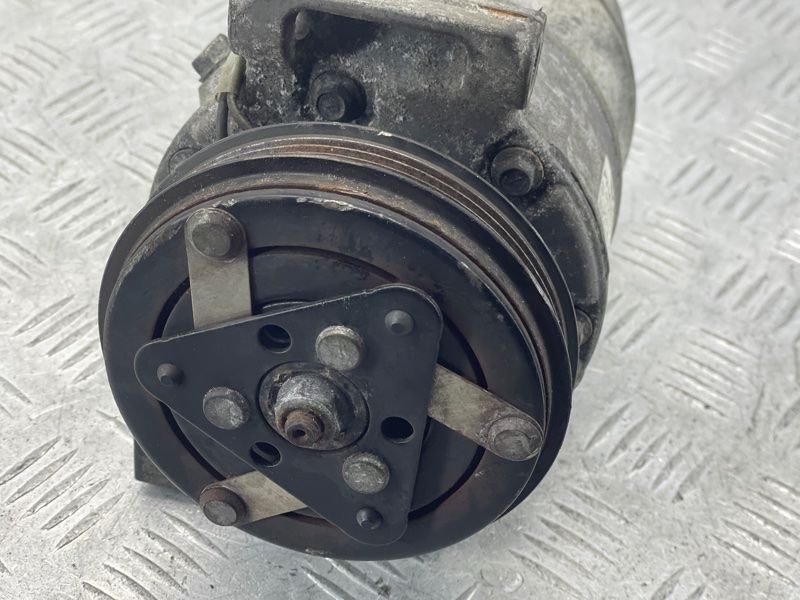 Компресор кондиціонера 31418490 Volvo XC60