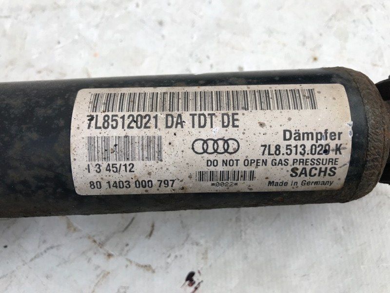 Стійка амортизатора 7L8512021da Audi Q7