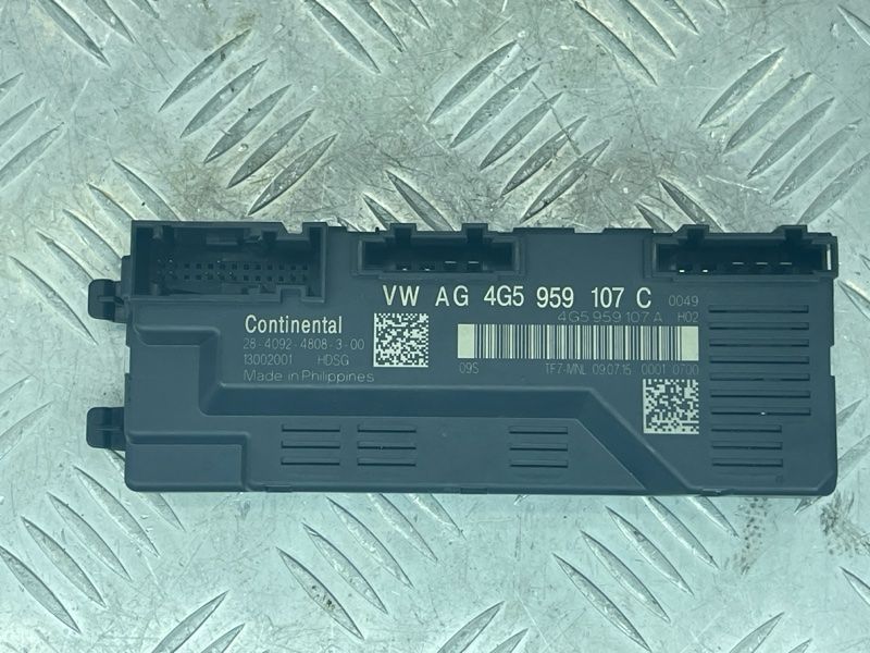 Блок керування кришкою багажника 4G5959107C Audi A6