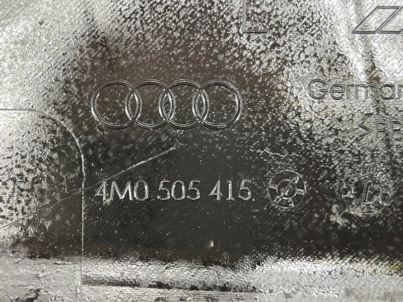 Захист / дефлектор важеля Audi Q7