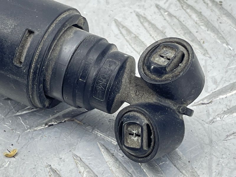 Форсунка омывателя фар 4H0955101D Audi A8