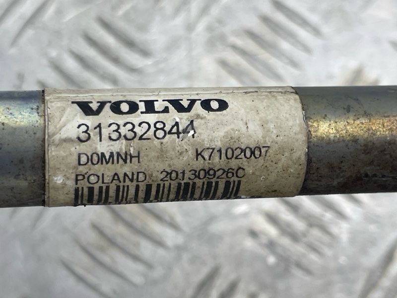 Трубка кондиціонера 31332844 Volvo XC60