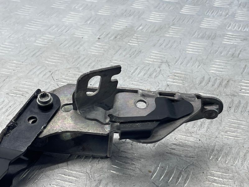 Захисна планка 4H0399634A Audi A8