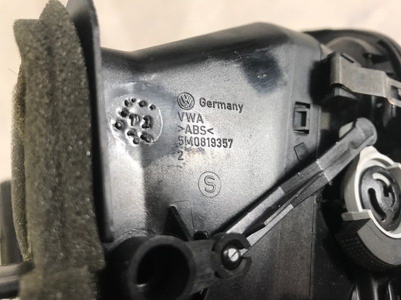 Рамка приладової панелі 5N0858069H Volkswagen Tiguan
