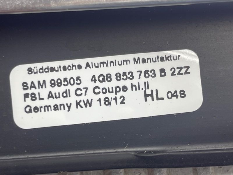 Молдинг / ущільнювач пазу скла (хром) 4G8853763B Audi A7